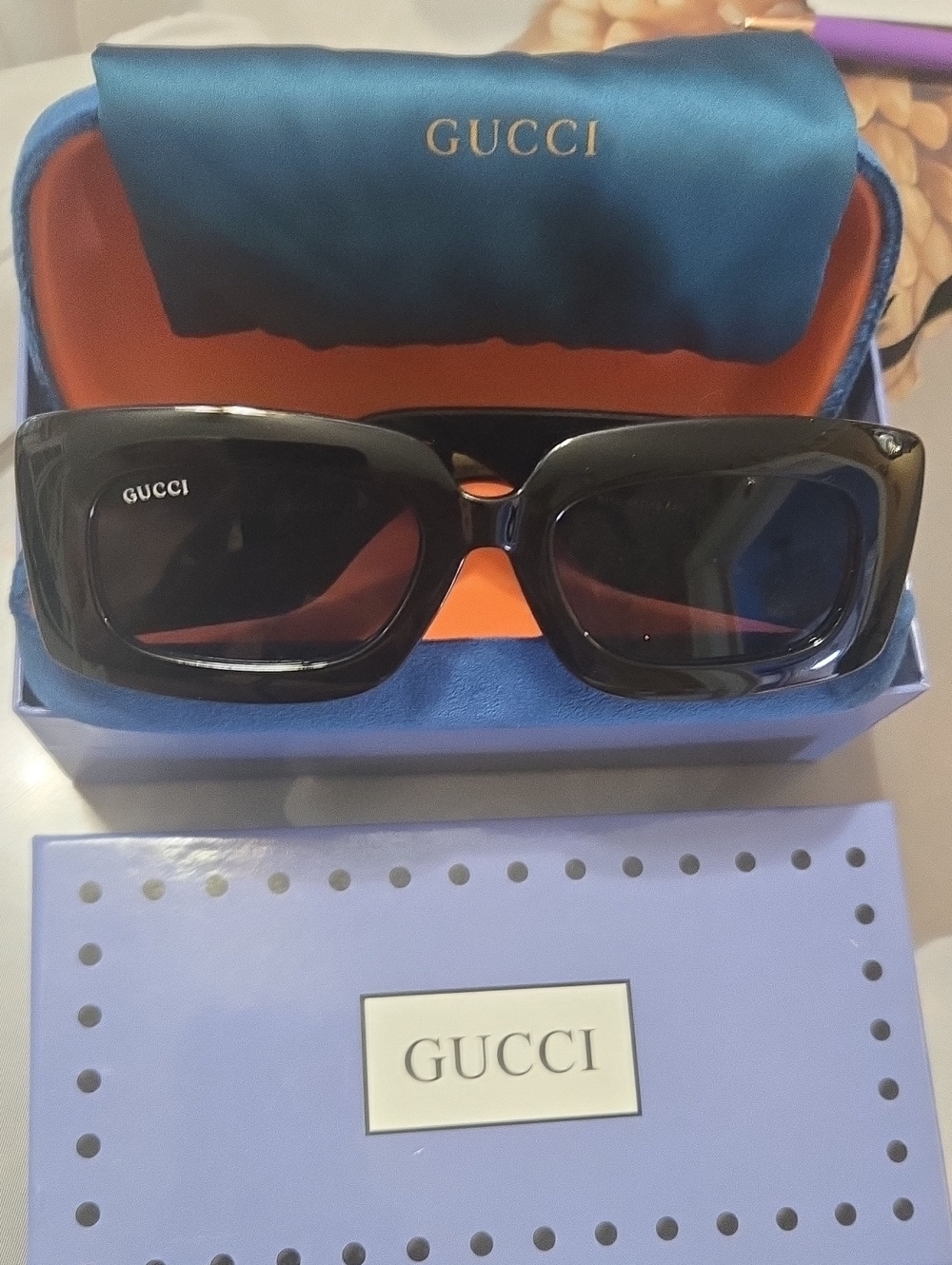 Gucci Black Rectangular Frame Sunglasses with Dark Lenses